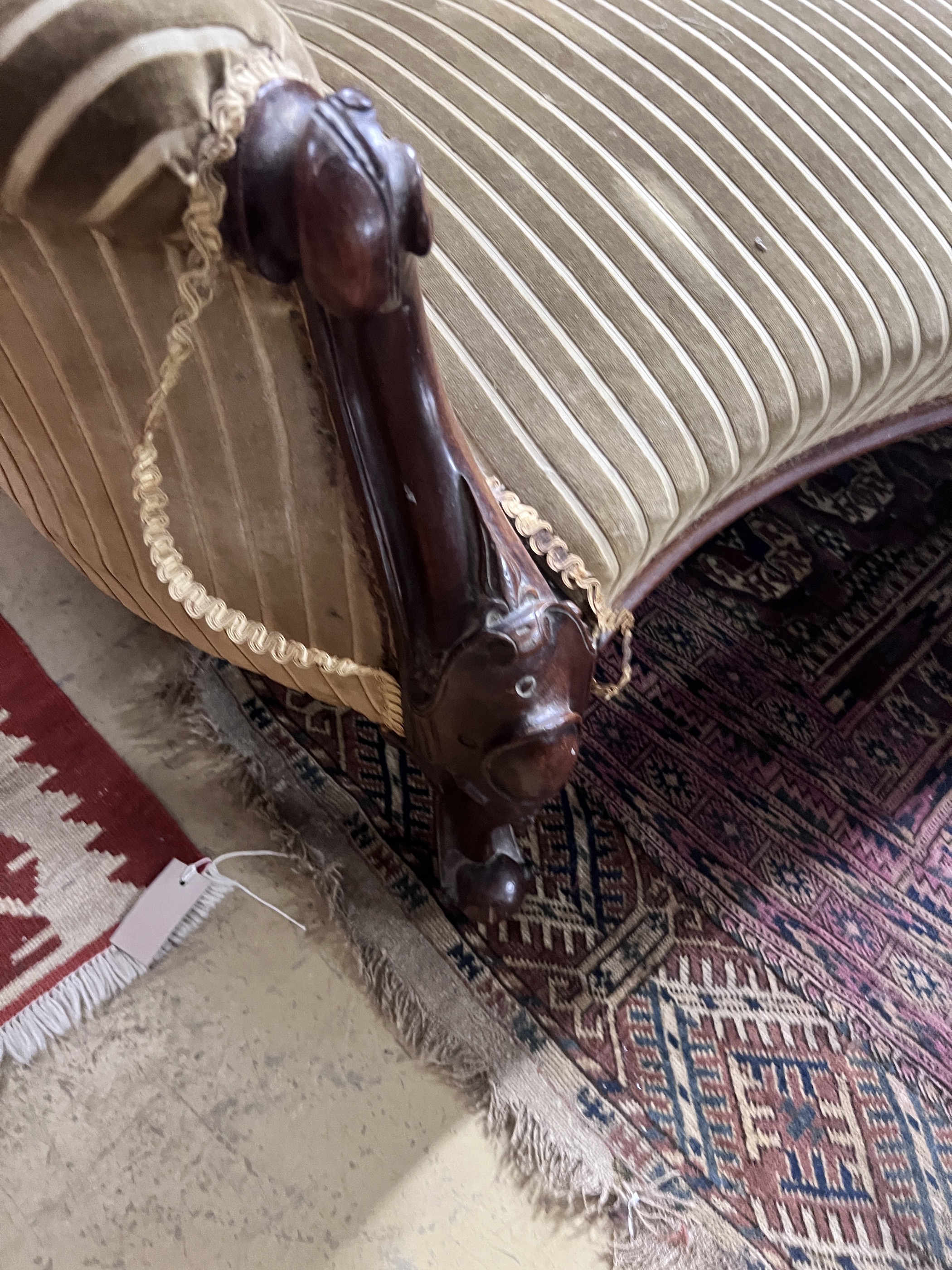 A Victorian carved mahogany settee, length 190cm, width 74cm, height 93cm